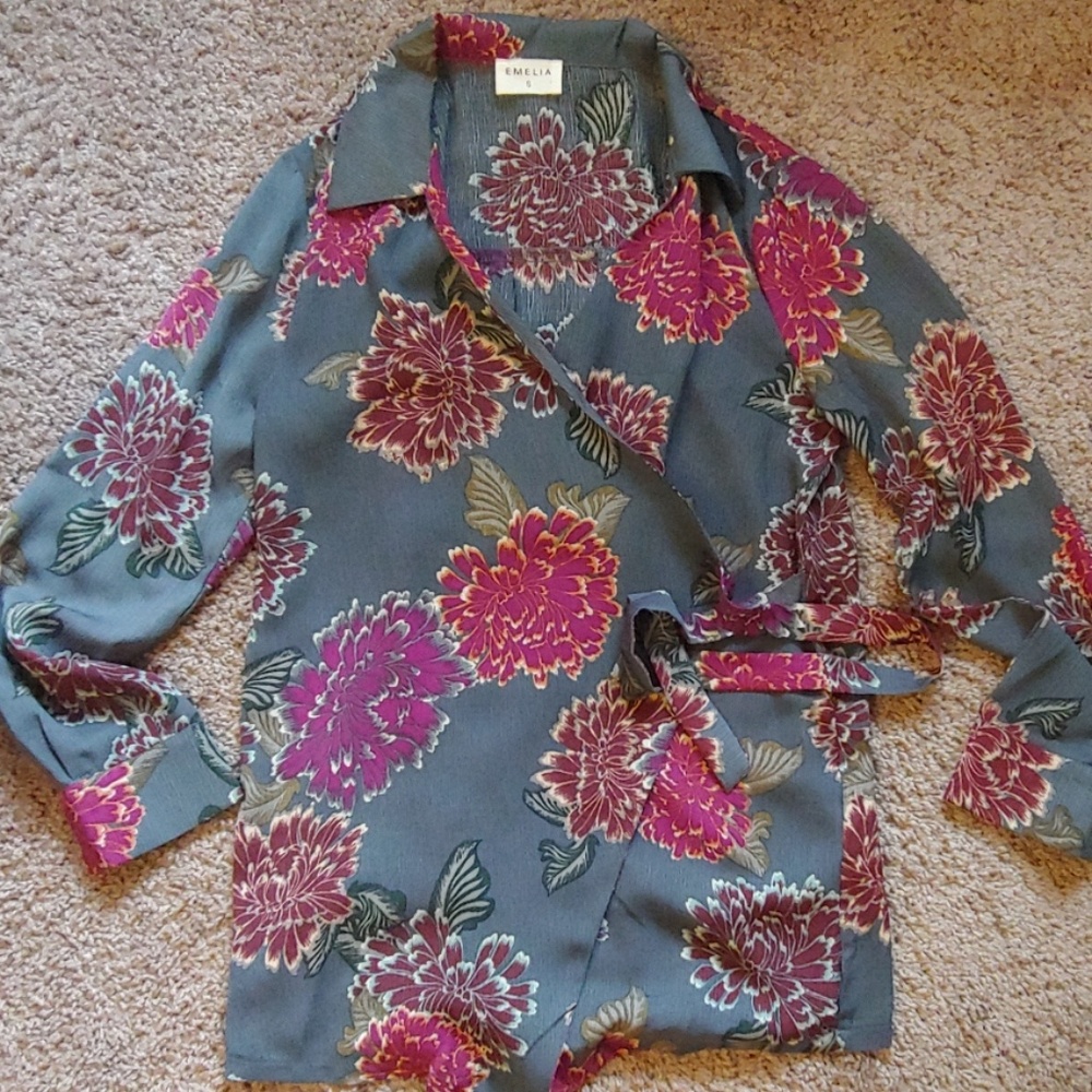 Long sleeve wrap shirt